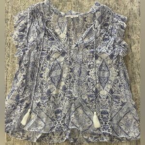 Olivaceous Blue and White Top